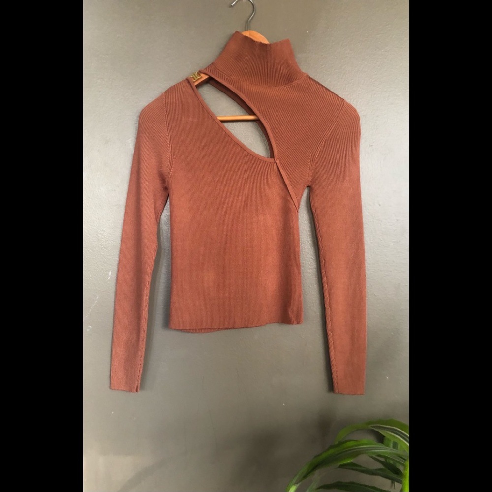NW Zara fitted cut out sexy turtle neck- small/Med. Rust/Copper colour w/ gold